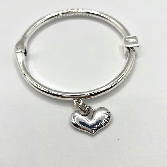 AB Daughter  LOVE Heart ❤️ Charm Bracelet Silver Tone clamper hinged closure - Picture 6 of 9